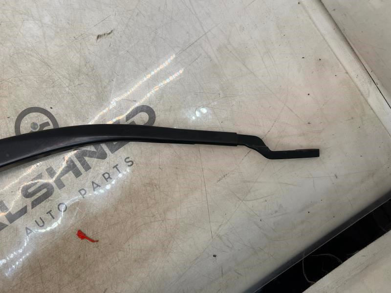 2010-2015 Toyota Prius Front Right Windshield Wiper Arm 85211-47100 OEM - Alshned Auto Parts