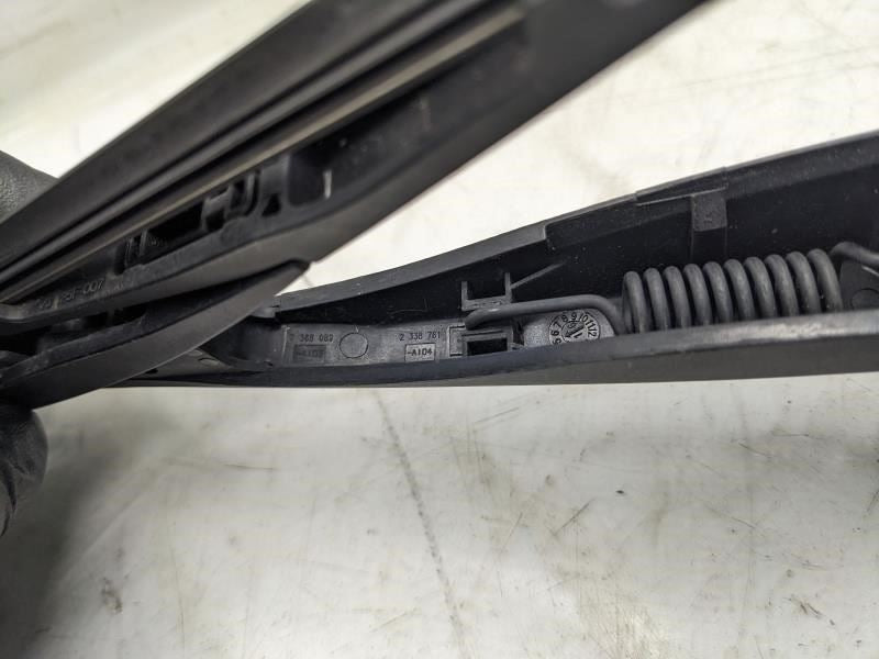 2015-2022 Mini Cooper Clubman Rear Right Window Wiper Arm 67637368089 OEM - Alshned Auto Parts