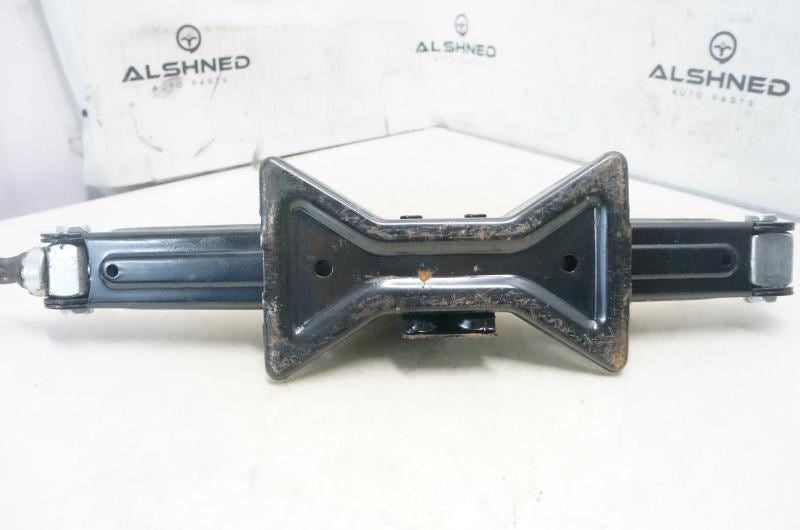 2005-2015 Kia Sportage Lift Jack 091102S100 OEM - Alshned Auto Parts