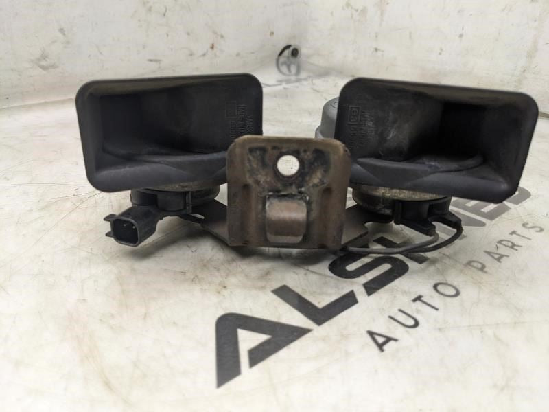 2011-2016 Ford F250 F350 High Low Dual Note Horn with Bracket  BC3Z-13832-A OEM - Alshned Auto Parts