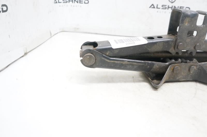 2015 Toyota Venza Jack 09111-06151 OEM - Alshned Auto Parts