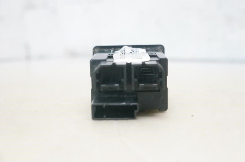 2021-2023 Ford F150 Auxiliary Outlet Adapter USB Port ML3Z-19A387-D OEM - Alshned Auto Parts