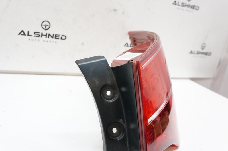 2015 Hyundai Santa Fe Sport Passenger Right Rear Tail Light 92402-4Z000 OEM - Alshned Auto Parts