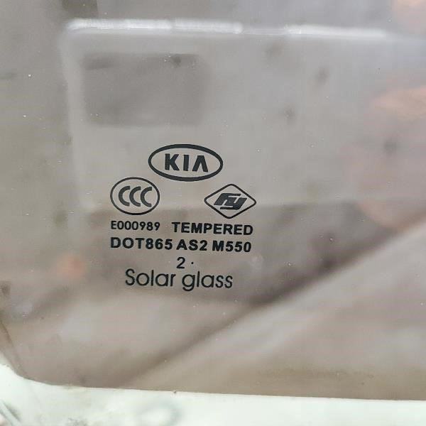 2011-16 Kia Optima LX Sedan FR RH Door Glass w Solar w Tempered 82421-2T010 OEM