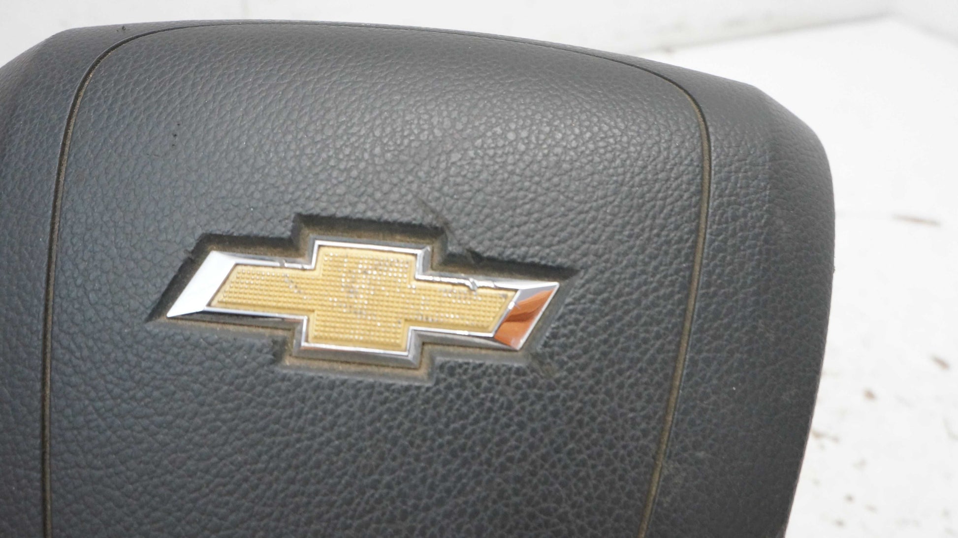 2011-2013 Chevrolet Cruze Left Driver Steering Wheel Airbag Black 95214734 OEM Alshned Auto Parts