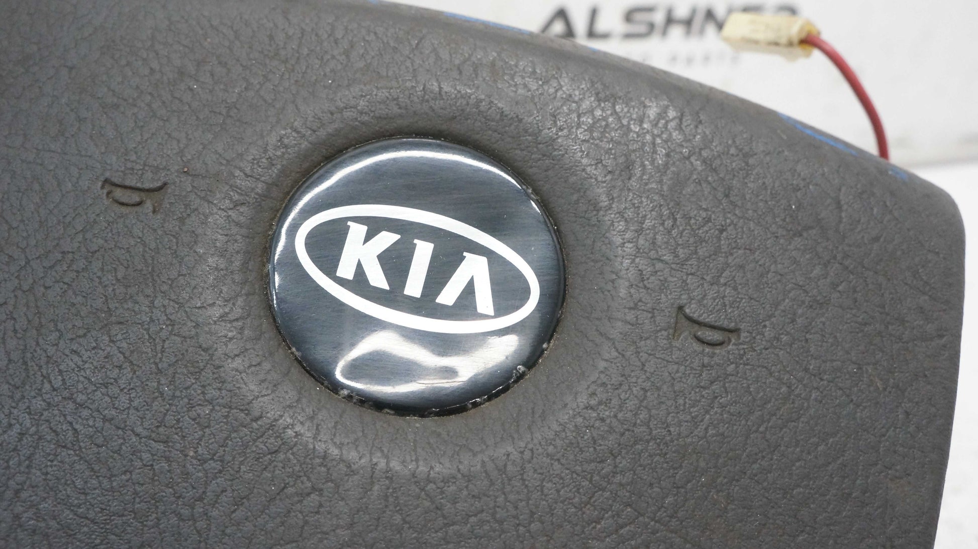 2005-2006 Kia Sorento Left Driver Steering Wheel Airbag Black 569103E510 OEM Alshned Auto Parts