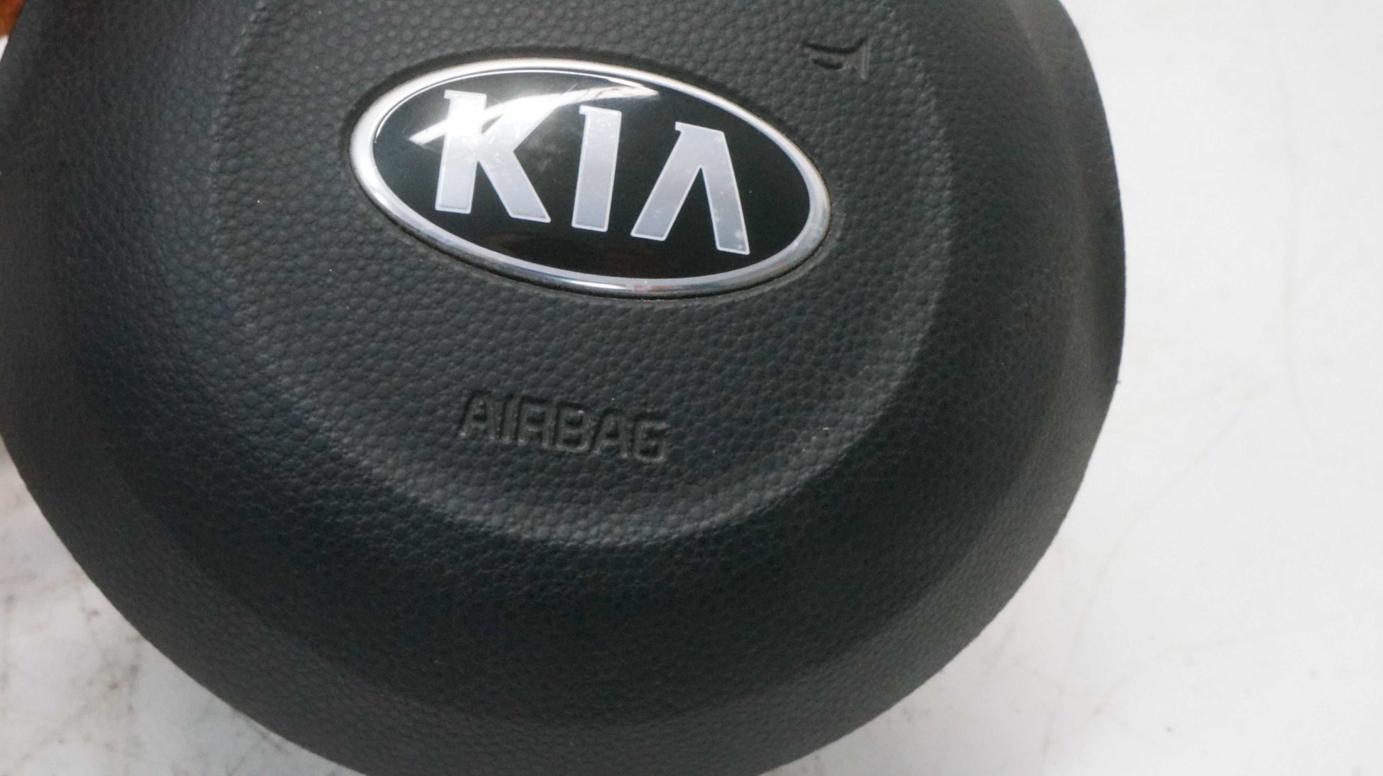 2014-2019 Kia Soul Left Driver Steering Wheel Airbag Black 56900B2500 OEM - Alshned Auto Parts