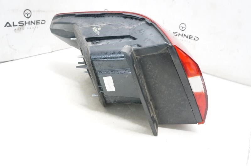 14-16 Kia Cadenza Passenger Right Rear Tail Light Quarter Panel 924123R620 OEM - Alshned Auto Parts