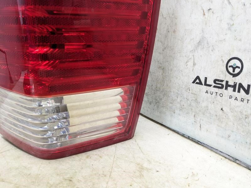 2007-2009 Chrysler Aspen Rear Right Taillight Stop Backup Lamp 6800131