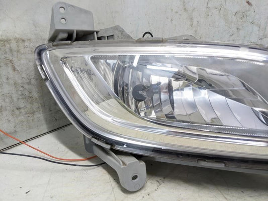 2012-2017 Hyundai Veloster Front Right Passenger Fog Light Lamp 92202-2V000 OEM - Alshned Auto Parts