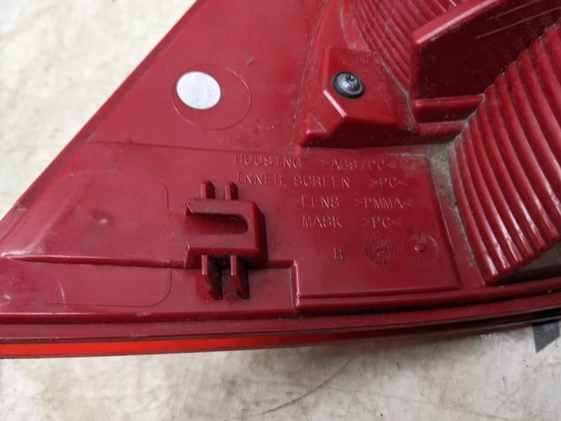 2011-2014 Volkswagen Touareg Rear Right Side Tail Light Lamp 7P6-945-096-E OEM - Alshned Auto Parts