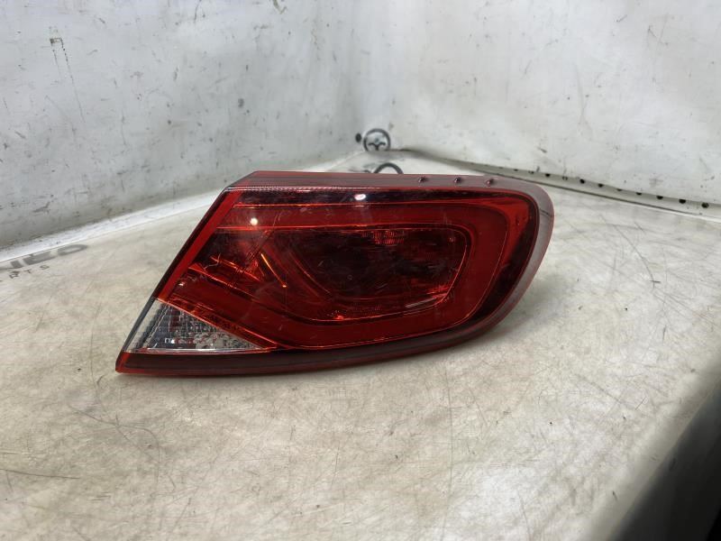 2015-2017 Chrysler 200 Rear Right Passenger Side Tail Light Lamp *ReaD* - Alshned Auto Parts