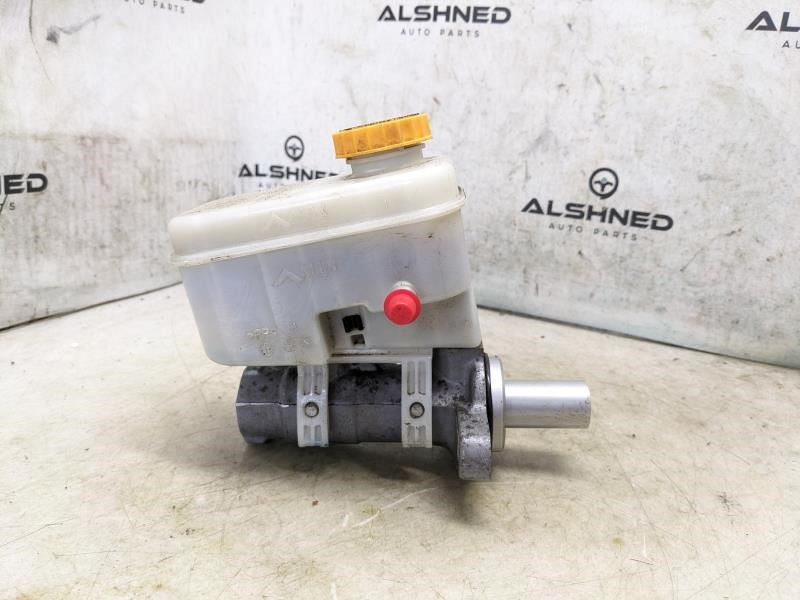 2007-2017 Jeep Wrangler Brake Master Cylinder 68057474AB OEM - Alshned Auto Parts