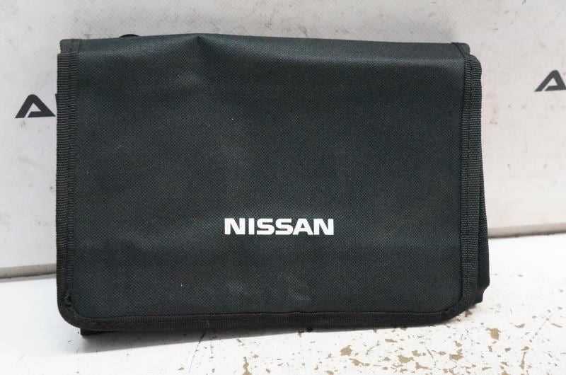 2020 Nissan Sentra Owner's Manual Book Case OM20EM 0B18U0 OEM - Alshned Auto Parts