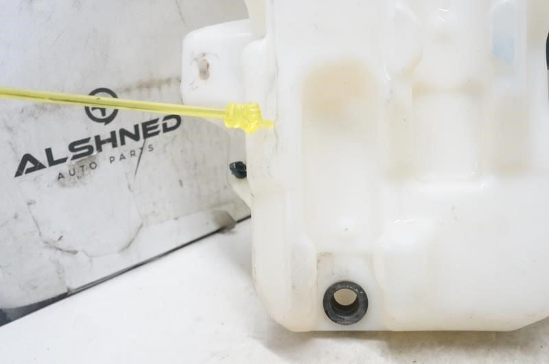 2008 Chevrolet Silverado 1500 Windshield Washer Reservoir 22818726 OEM *ReaD* - Alshned Auto Parts