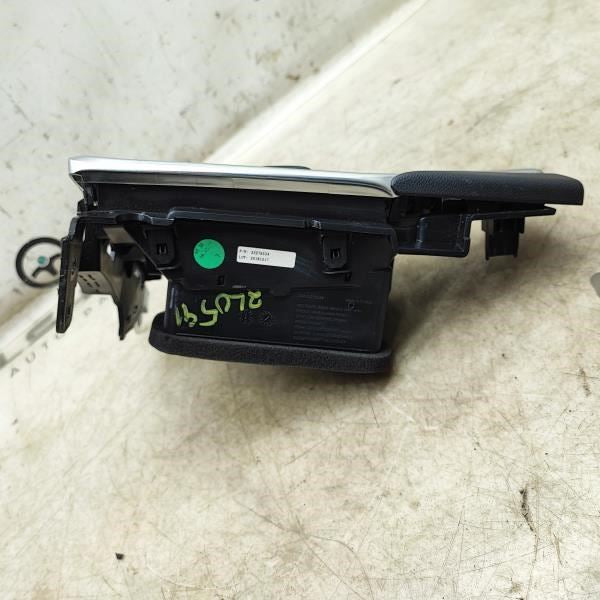 2019-2023 Cadillac XT4 Dash Outer Left Air Vent w/ Bezel 84546016 OEM *ReaD* - Alshned Auto Parts