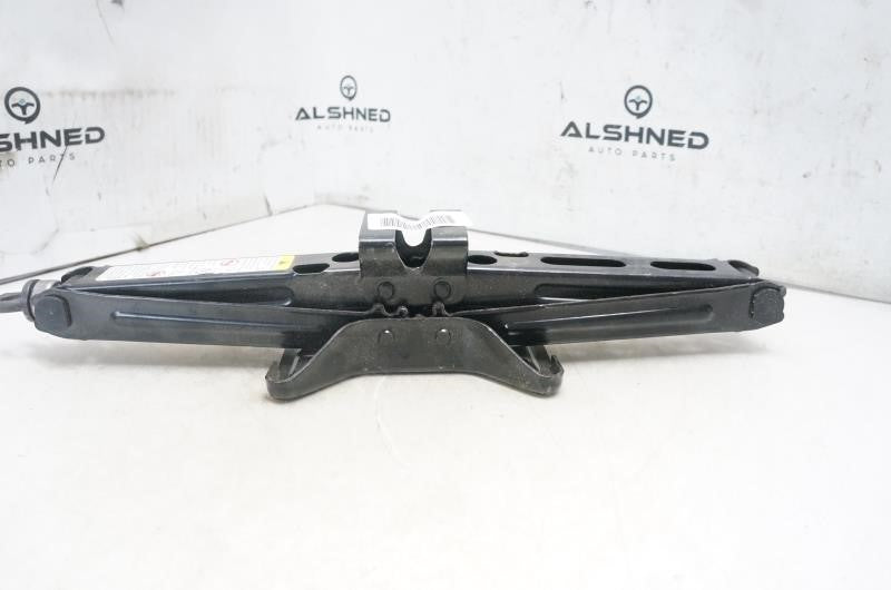 2016 Chevrolet Equinox Scissor Lift Jack 25877904 OEM - Alshned Auto Parts