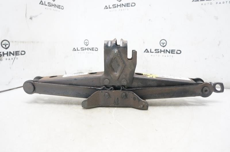 2016 Jeep Cherokee  Lift Jack 04766498AA OEM - Alshned Auto Parts