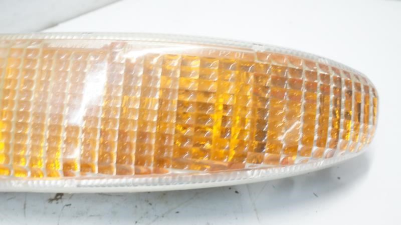 2005 GMC Denali XL Driver Left Front Corner Park Turn Signal Light 15199554 OEM - Alshned Auto Parts