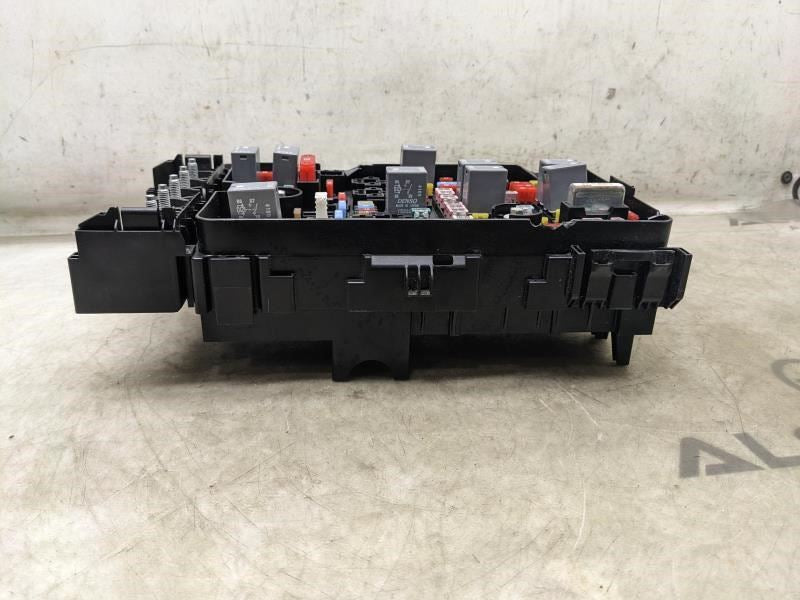 2016-2018 Jeep Cherokee Engine Relay Fuse Box 68264530AD OEM - Alshned Auto Parts