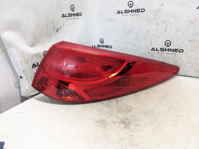 2010-2015 Hyundai Tucson Rear Right Side Tail Light Lamp 92402-2S050 OEM - Alshned Auto Parts