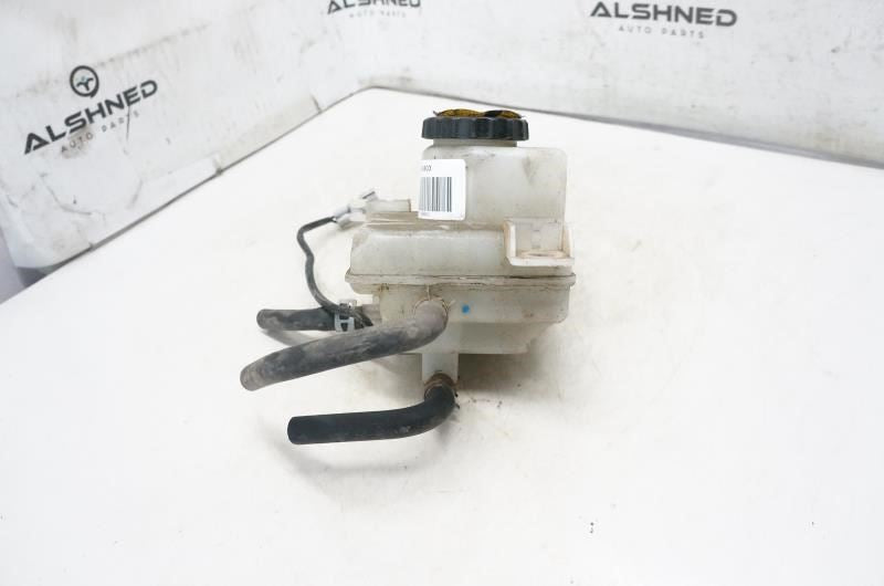 2011 Toyota Prius Brake Master Cylinder Reservoir 47220-47080 OEM - Alshned Auto Parts