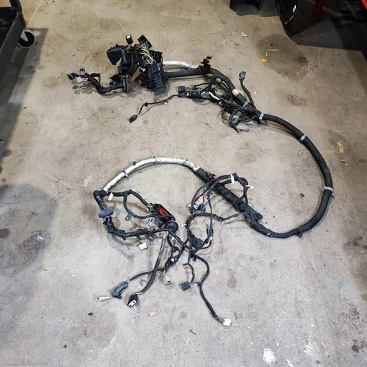 2015 Ford Mustang GT 5.0L Engine Bay Wire Harness w Fuse Box *ReaD**AS IS* - Alshned Auto Parts