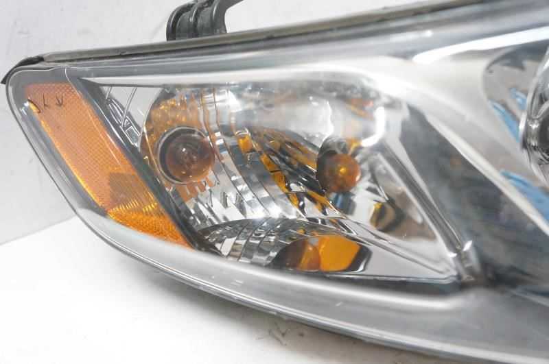 2010-2012 Kia Forte Koup Passenger Right Front Head Light 921021M333 OEM - Alshned Auto Parts