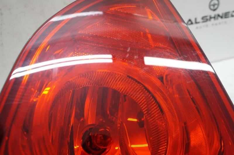 2010 Chevrolet Malibu Passenger Right Rear Upper Tail Light 20914363 OEM - Alshned Auto Parts