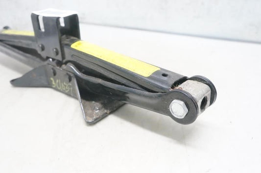 2015 Hyundai Tucson Lift Jack 09110-2S100 OEM - Alshned Auto Parts