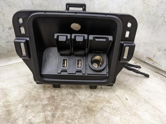 2017-2019 Honda CR-V Center Console Power Outlet w Trim 39624-T5A-J01 OEM - Alshned Auto Parts