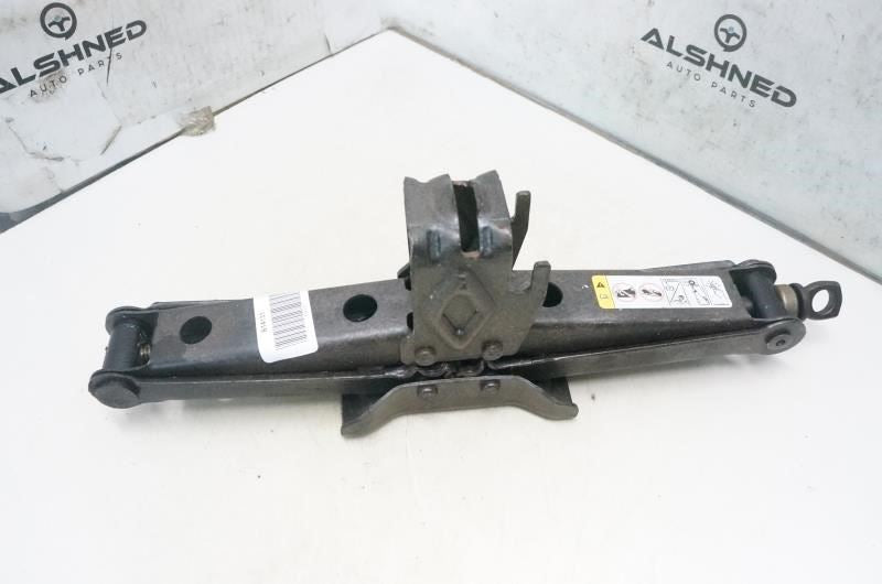 2016 Jeep Cherokee Scissor Lift Jack 04766498AA OEM - Alshned Auto Parts