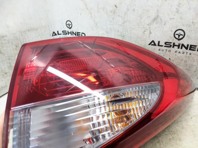 2016-2018 Hyundai Tucson Rear Right Tail Light Lamp Incandescent 92402-D3010 OEM - Alshned Auto Parts