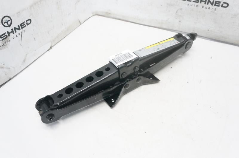 2015 Audi A3 Scissor Lift Jack 8V0.011.031A OEM - Alshned Auto Parts