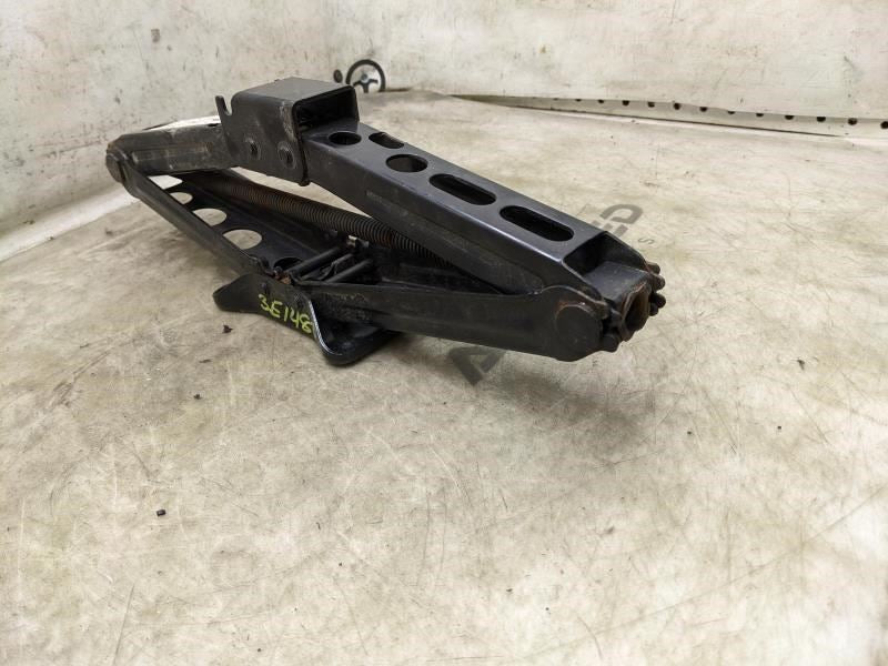 2016 Chevrolet Cruze Lift Jack 13590035 OEM - Alshned Auto Parts