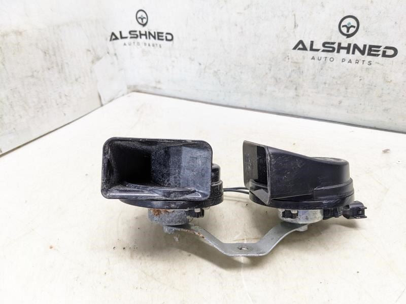 2017-2018 Ram 1500 Dual Horn w/ Bracket 68297891AB OEM - Alshned Auto Parts