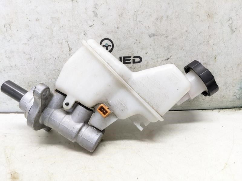 2015-2019 Hyundai Sonata Brake Master Cylinder & Reservoir 58510-C1200 OEM - Alshned Auto Parts