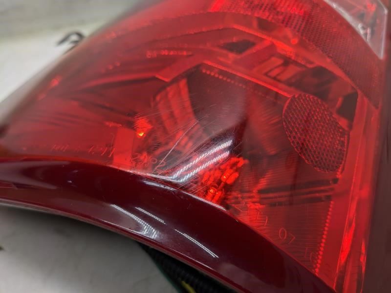 2007-2013 Chevrolet Silverado 1500 Rear Left Side Tail Light Lamp 25958482 OEM - Alshned Auto Parts