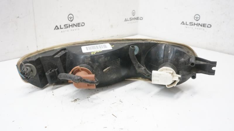 2005 GMC Denali XL Driver Left Front Corner Park Turn Signal Light 15199554 OEM - Alshned Auto Parts