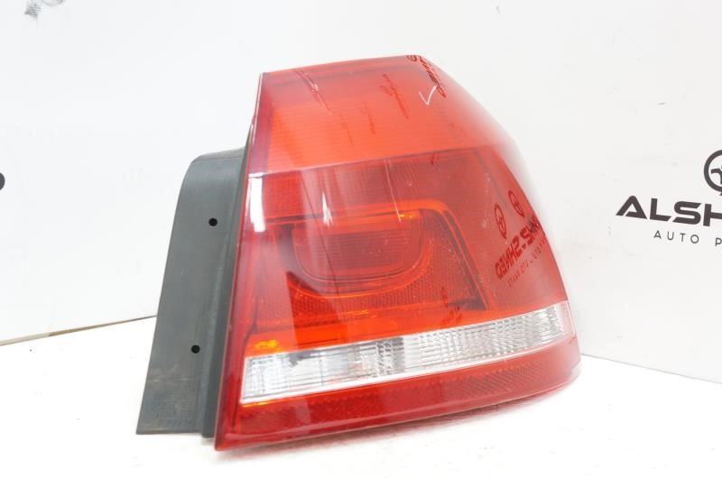 12-15 Volkswagen Passat Passenger Right Rear Outer Tail Light 561-945-096-H OEM - Alshned Auto Parts