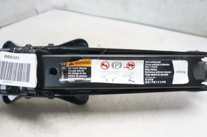 2015 Chevrolet Trax Lift Jack 13581403 OEM - Alshned Auto Parts