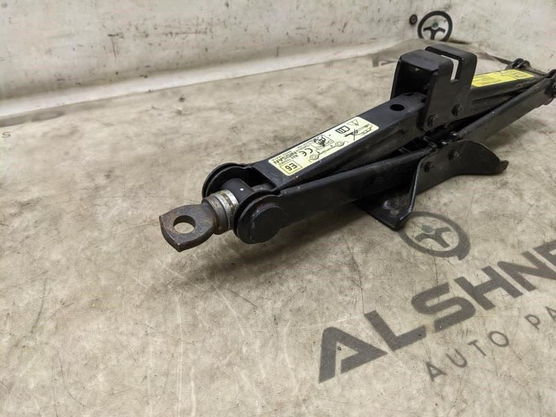 2013-2017 Nissan Juke Lift Jack 995501KA1A OEM - Alshned Auto Parts