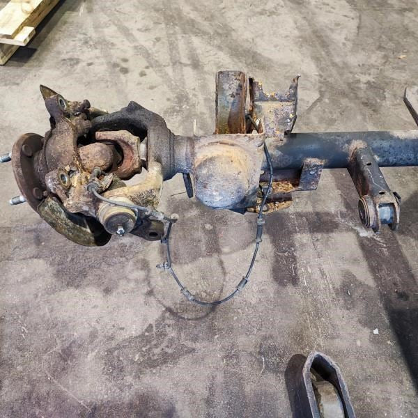 2007-2015 Jeep Wrangler Front Axle Assy Dana 30 LHD 3.21 Ratio 68004068AB OEM - Alshned Auto Parts