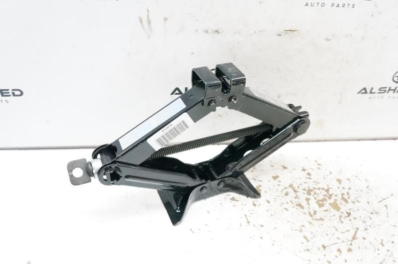 2012 Subaru Impreza Scissor Lift Jack 97032FG010 OEM Alshned Auto Parts