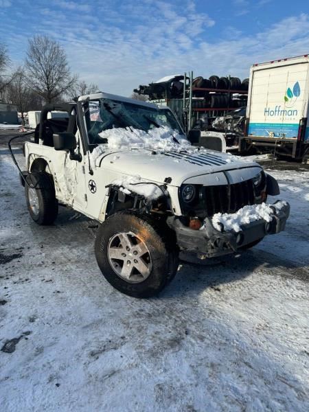 07-18 Jeep Wrangler Tailgate Swing Gate To Body Weatherstrip Seal 55395661AE OEM - Alshned Auto Parts