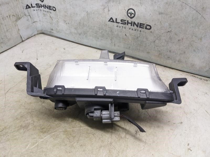 2019-2020 Hyundai Elantra Front Right Turn Signal Light Lamp 92302F2510 OEM - Alshned Auto Parts