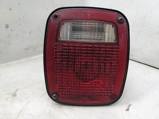 2001-2006 Jeep Wrangler Rear RH Passenger Side Tail Light Lamp 56018648AD OEM - Alshned Auto Parts