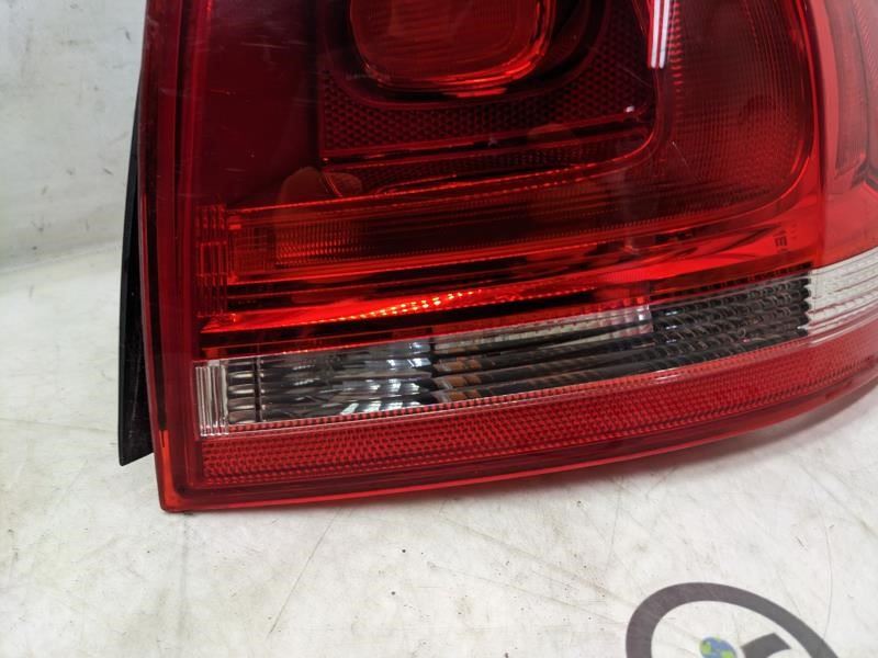 2011-2014 Volkswagen Touareg Rear Right Side Tail Light Lamp 7P6-945-096-E OEM - Alshned Auto Parts