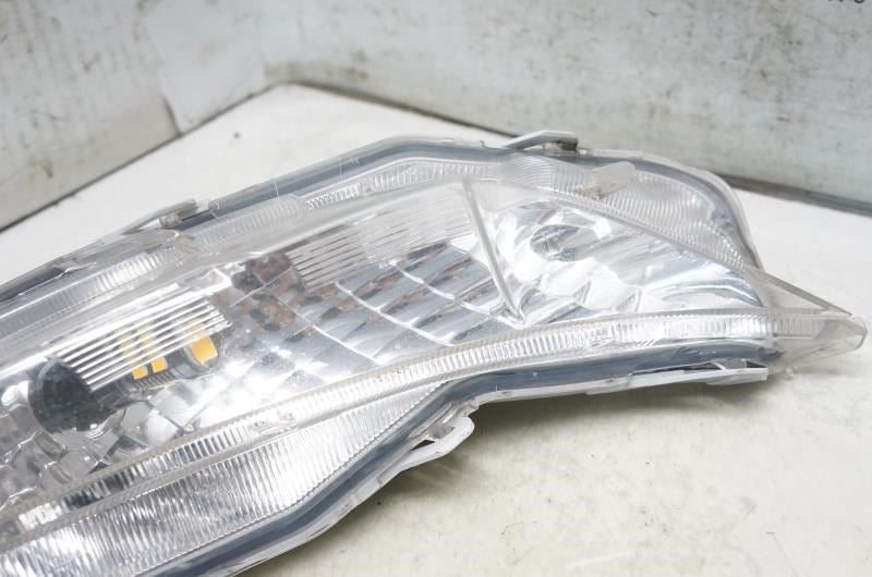 2015-2017 Toyota Camry Passenger Right Front Turn Light 81510-06050 OEM - Alshned Auto Parts