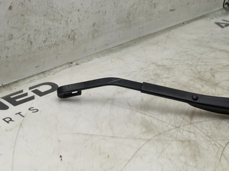 2010-2013 Kia Soul+ Front Right Passenger Windshield Wiper Arm 98320-2K000 OEM - Alshned Auto Parts